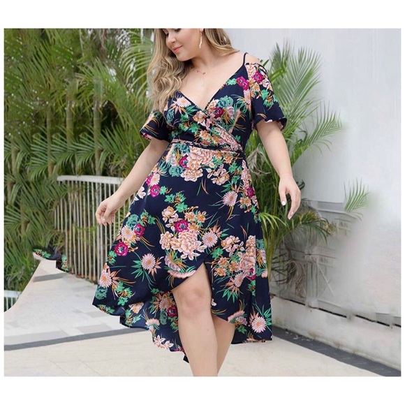 Plus Size Floral Midi Wrap Dress - Picture 4 of 6